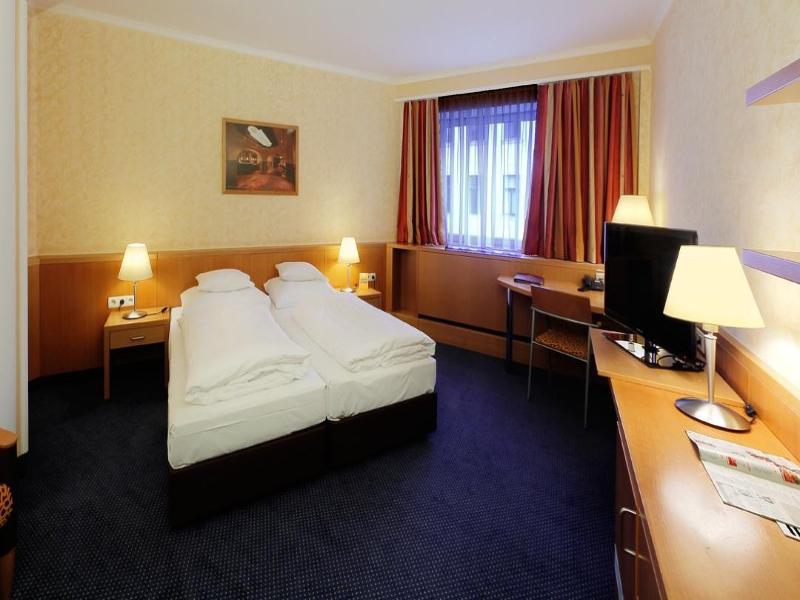 Hotel&palais Strudlhof Hotel 4*